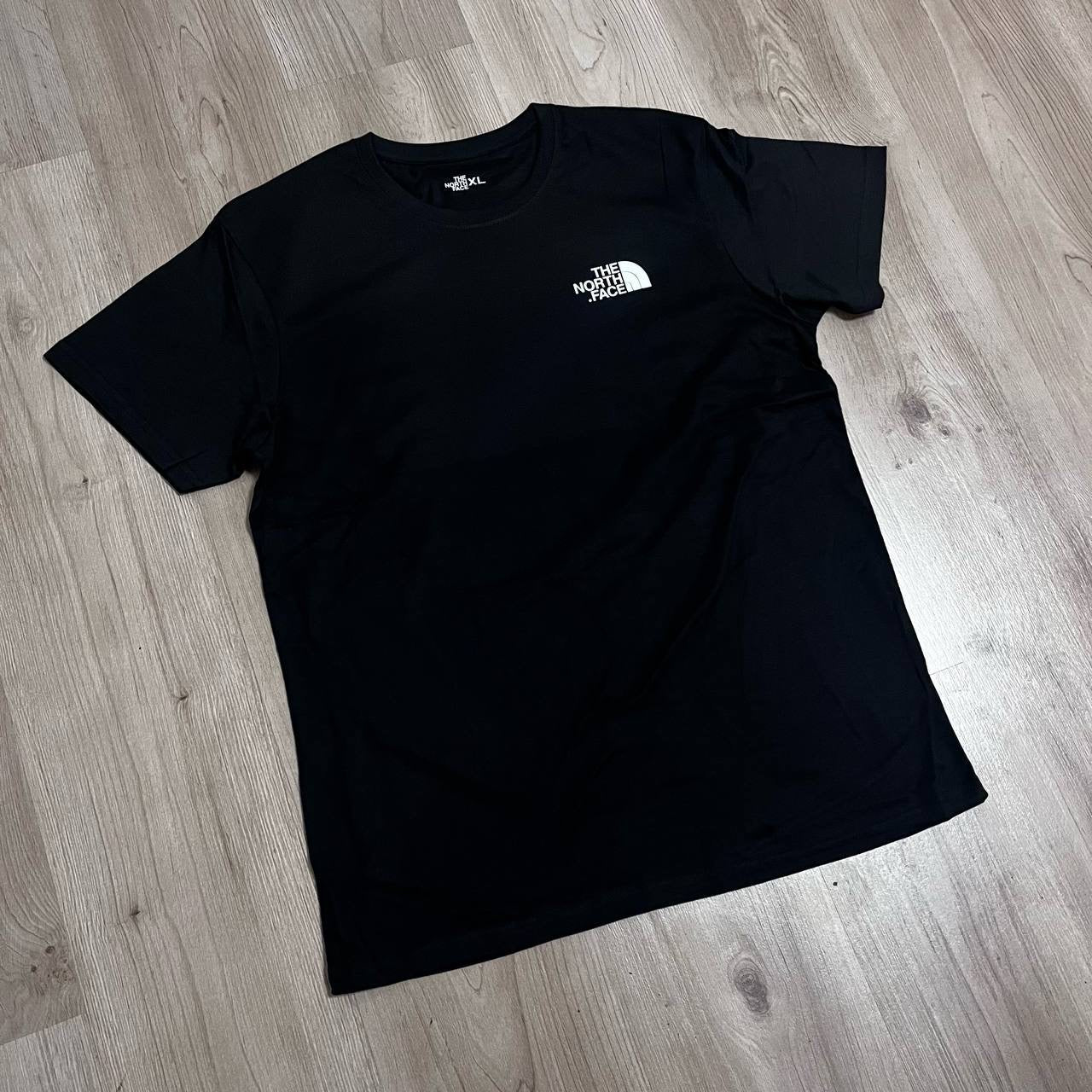 Camiseta TNF negra