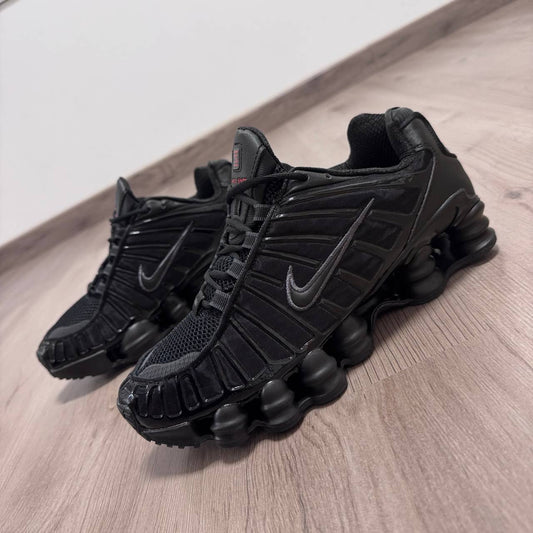 Zapatilla Shox Negras Reflectante