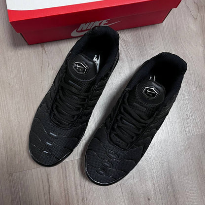 Zapatilla TN Negras