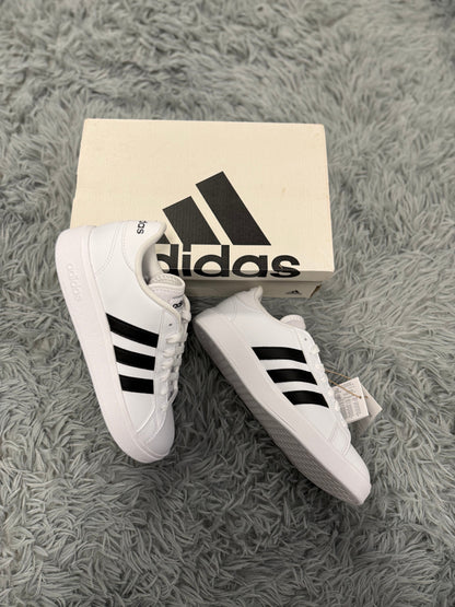 Adidas Grand Court TD Lifestyle.