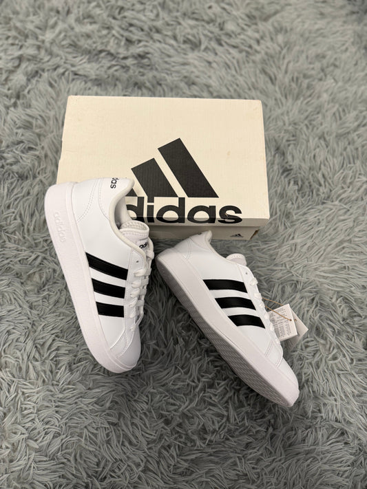 Adidas Grand Court TD Lifestyle.