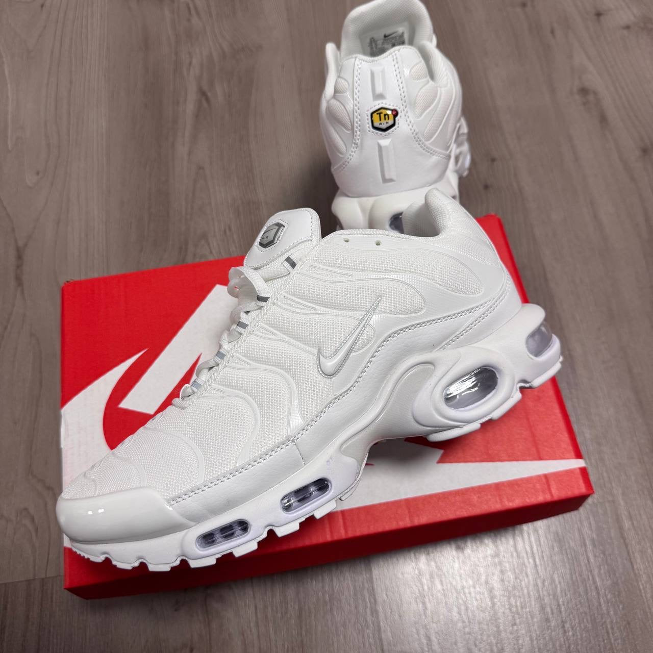 Zapatilla TN Blancas